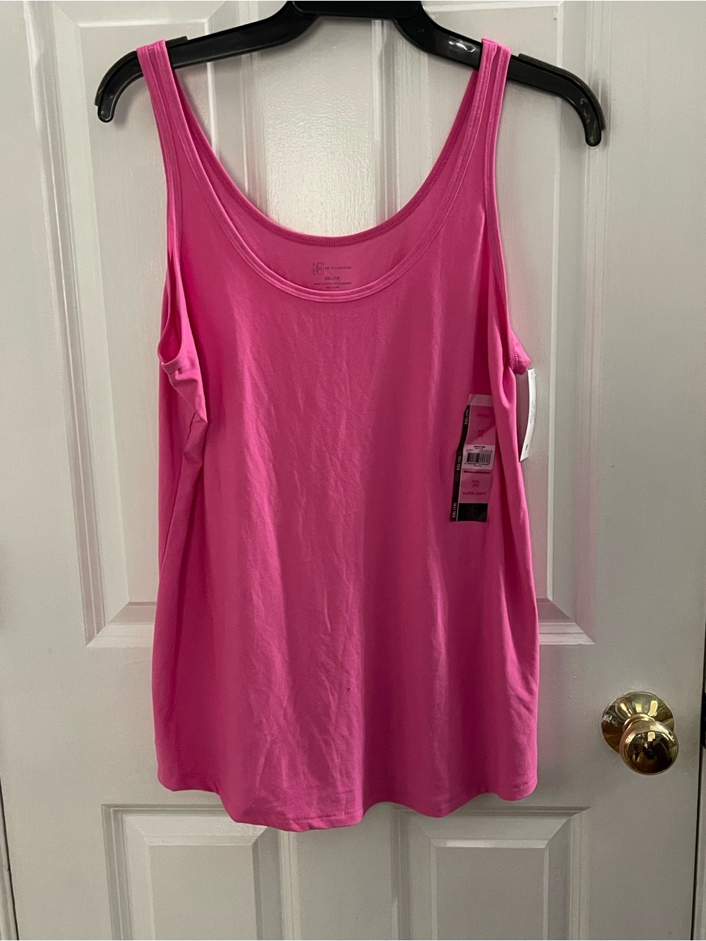 No Boundaries Bright Pink Scoop Neck Tank Top